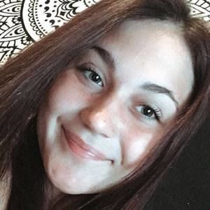 Meet your Posher, Addison